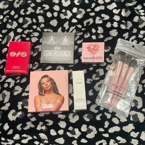 Brand new makeup bundle